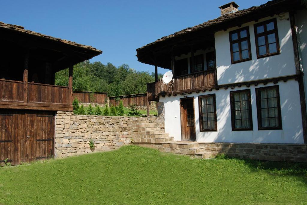 Къща Балканец Balkanets (Lovech) 外观 照片
